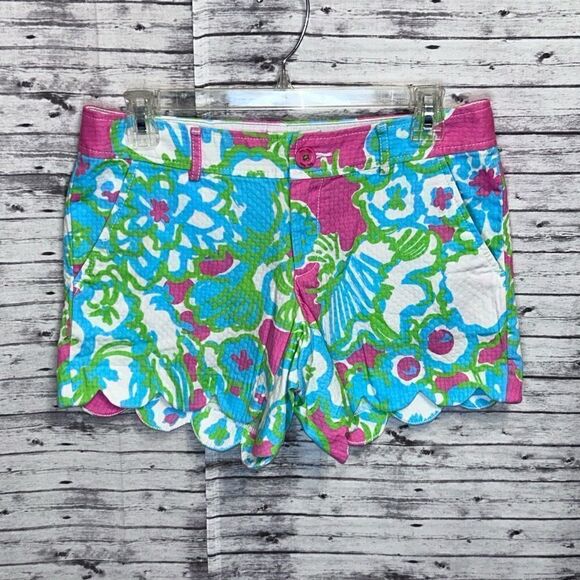 Lilly Pulitzer Buttercup Scallop Hem Shorts A Delicacy - Picture 3 of 11